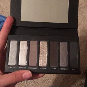 Younique Moodstruck Addiction Palette 2